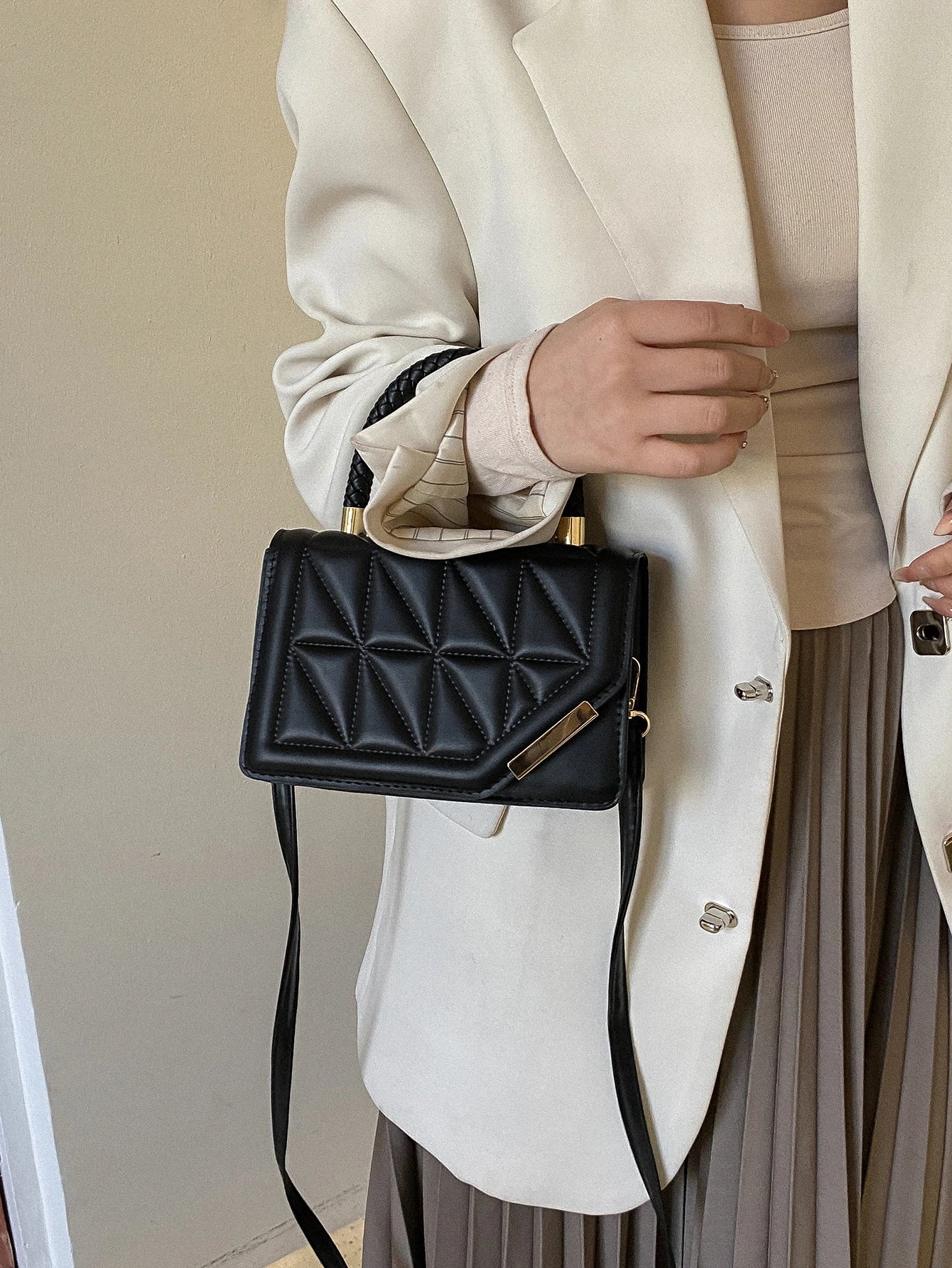 Women's Casual Fashionable Shopping And Dating Net Color Flip Cover Handbag