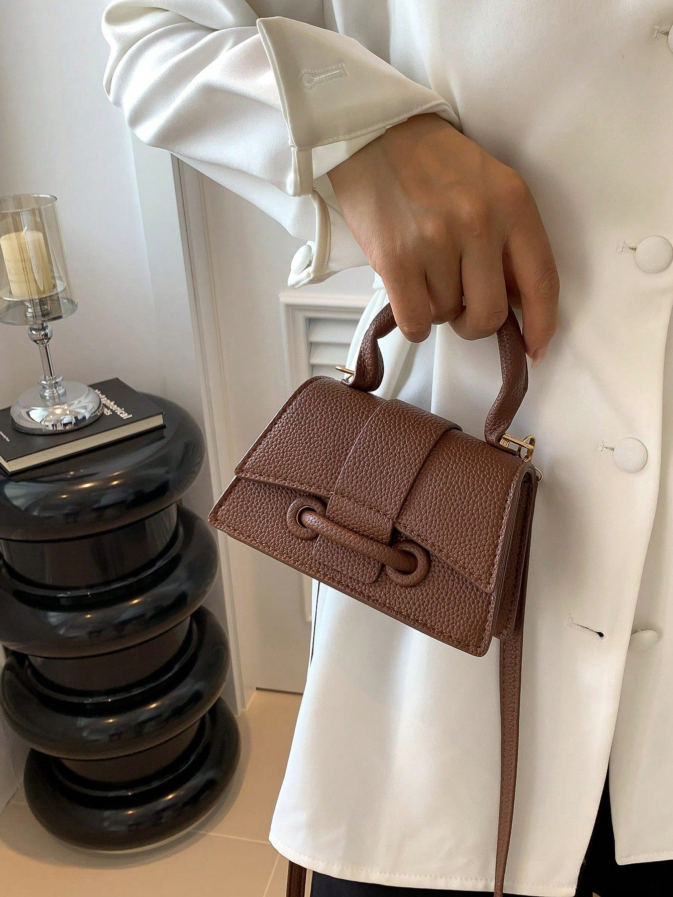 1 piece of soft bag, mini chain hourglass bag, master design feeling, crocodile pattern handbag, crossbody bag, ladies' cute bag