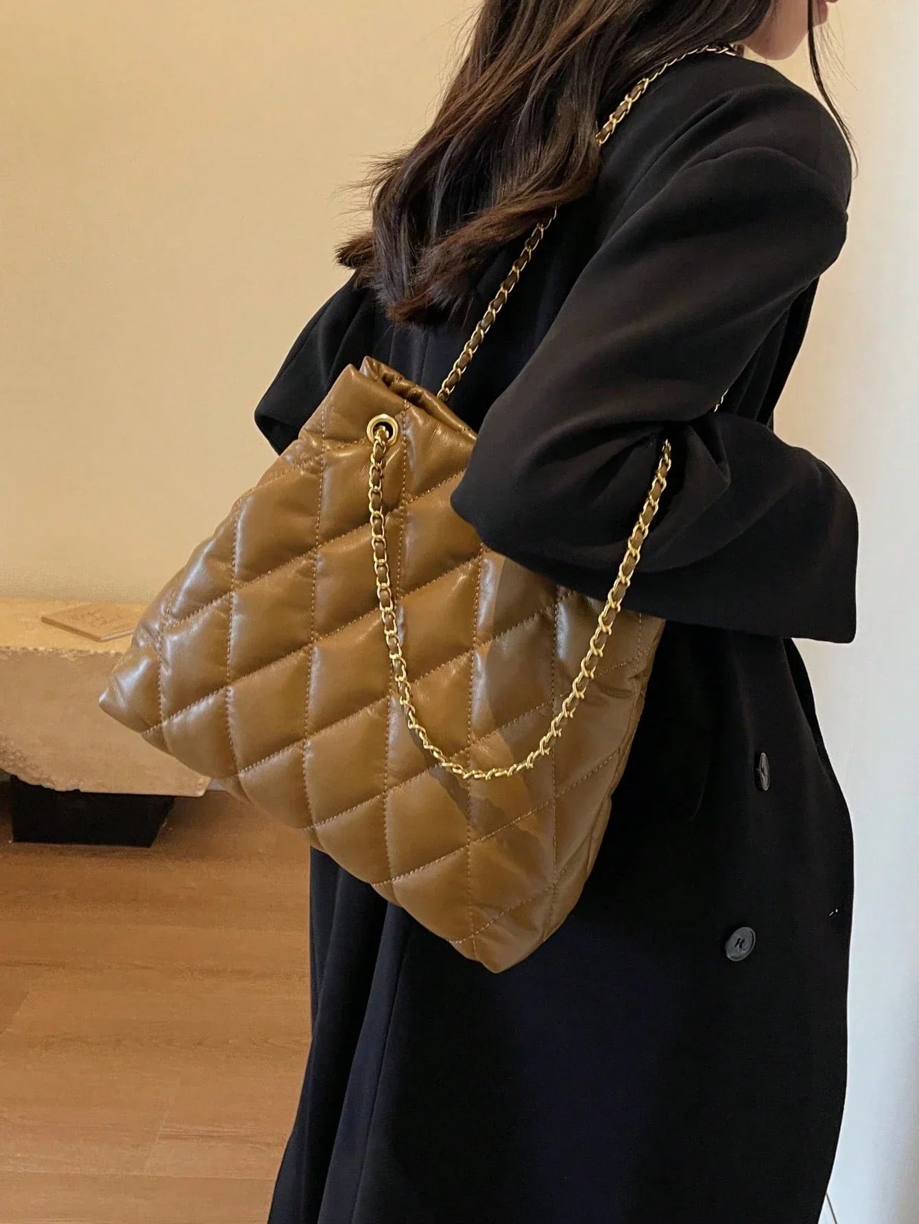 Large Capacity Fashion Tote Bag, Padded, Embroidered Quilted, Soft, Winter Chain Strap Shoulder Crossbody Bag For Women